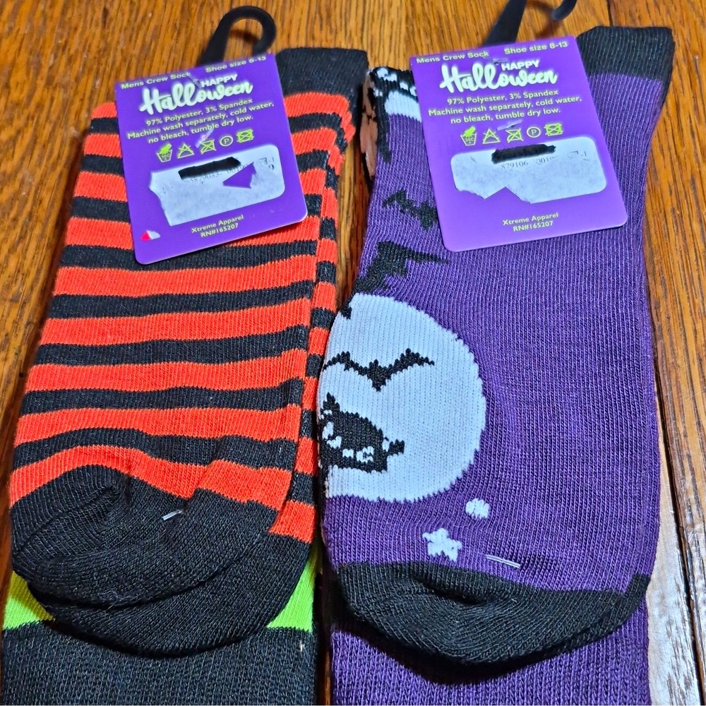 Xtreme Apparel Happy Halloween Men's Crew Socks 2 Pairs Size 10-13 Striped
